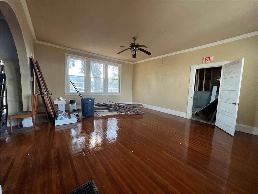 Thibodaux, LA 70301,305 E SECOND ST