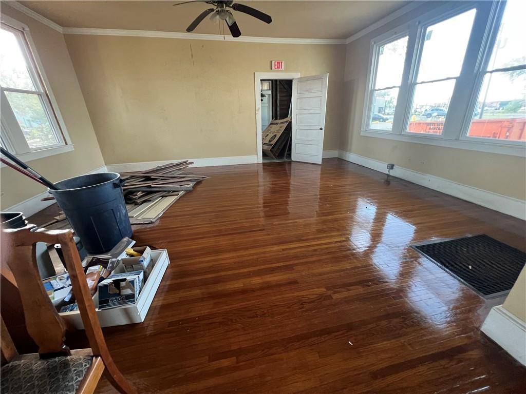Thibodaux, LA 70301,305 E SECOND ST