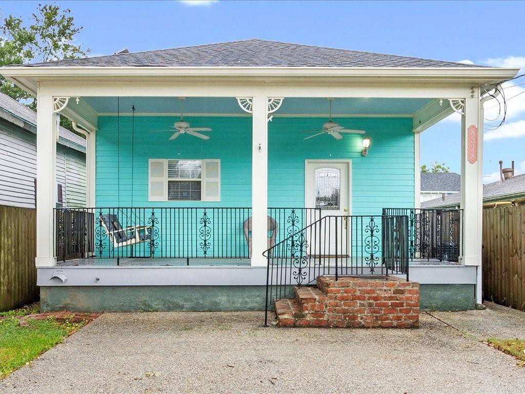 New Orleans, LA 70118,8328 S CLAIBORNE AVE