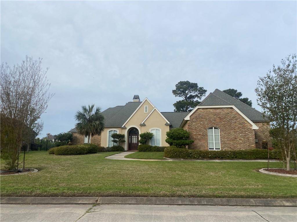 Slidell, LA 70458,213 MASTERS POINT CT