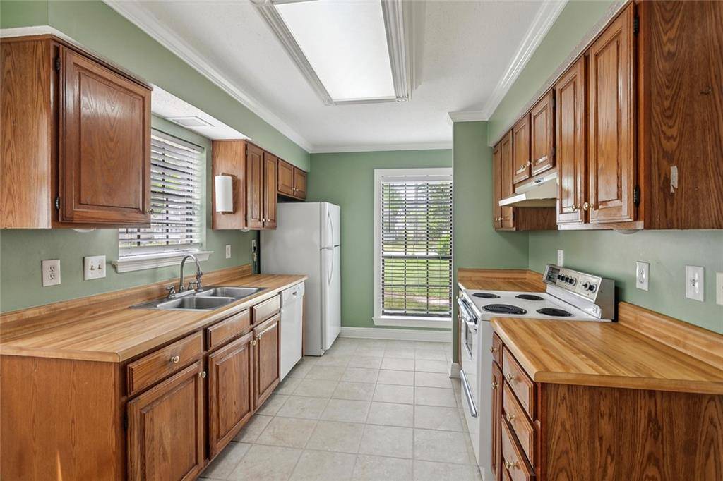 Mandeville, LA 70471,713 WILLOW OAK LN
