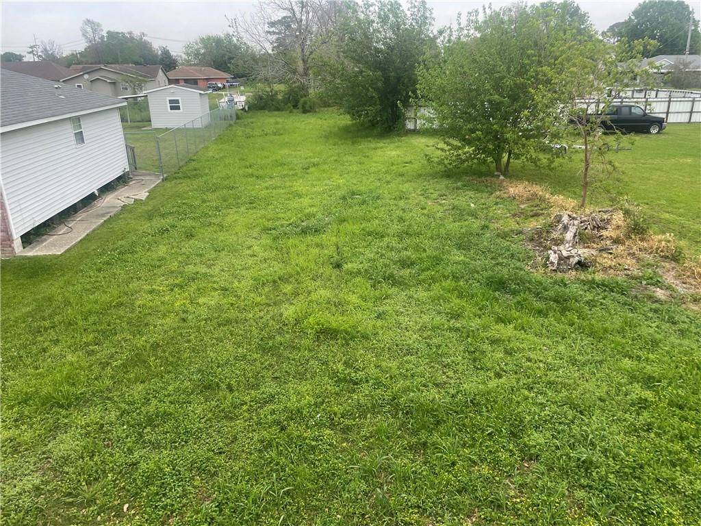 Chalmette, LA 70043,707 N CLAIBORNE ST