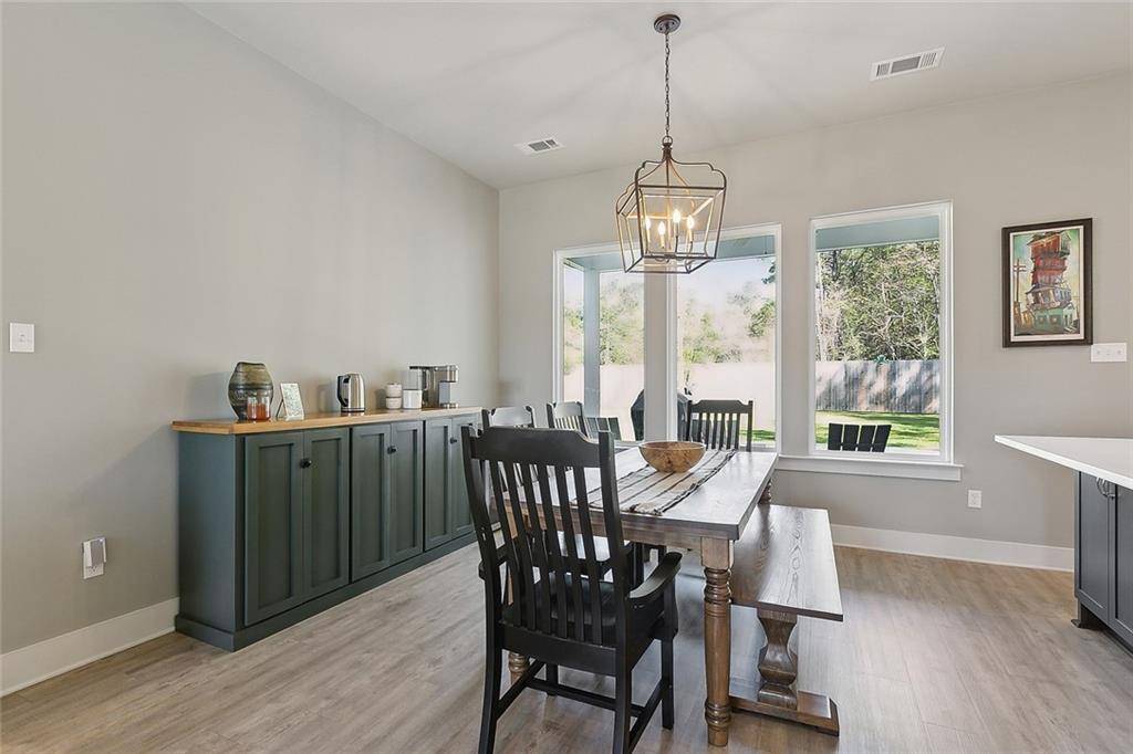 Covington, LA 70435,72690 ROBINDALE DR