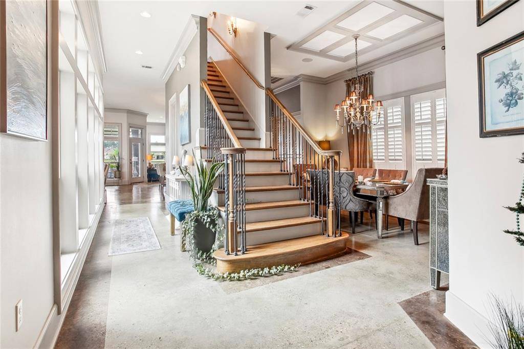 Covington, LA 70433,459 N CORNICHE DU LAC