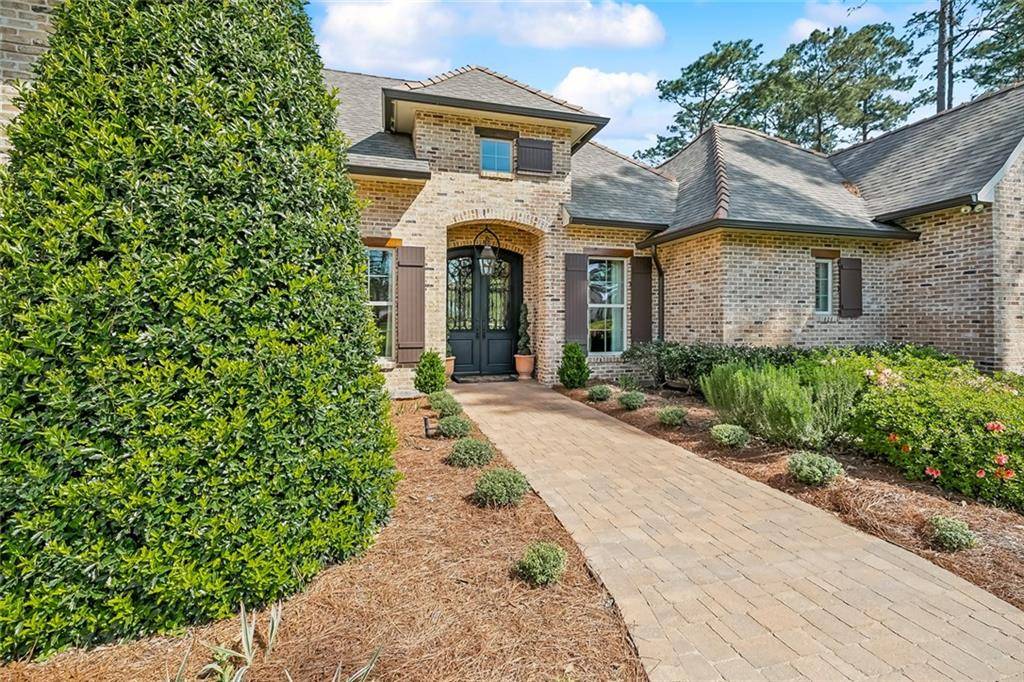 Abita Springs, LA 70420,955 CAMPHILL DR