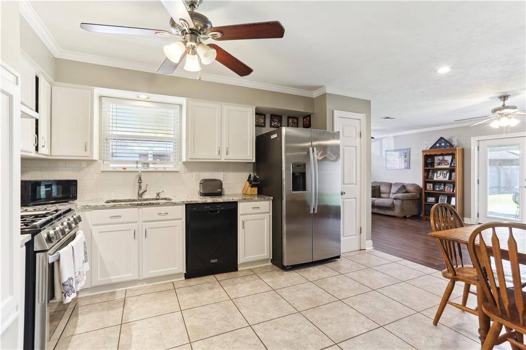 Metairie, LA 70001,1712 WOODROW AVE