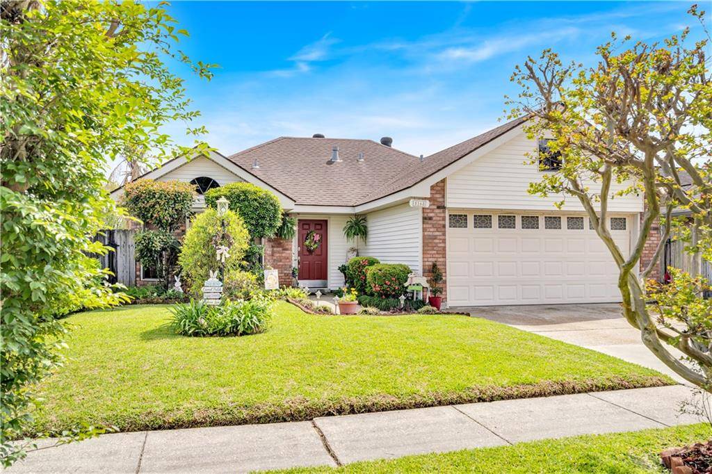 Marrero, LA 70072,5168 TOWERING OAKS AVE
