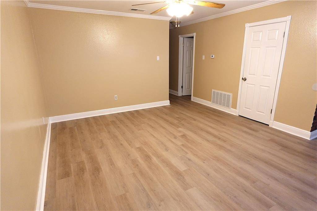 Gretna, LA 70056,409 CHERRYWOOD DR