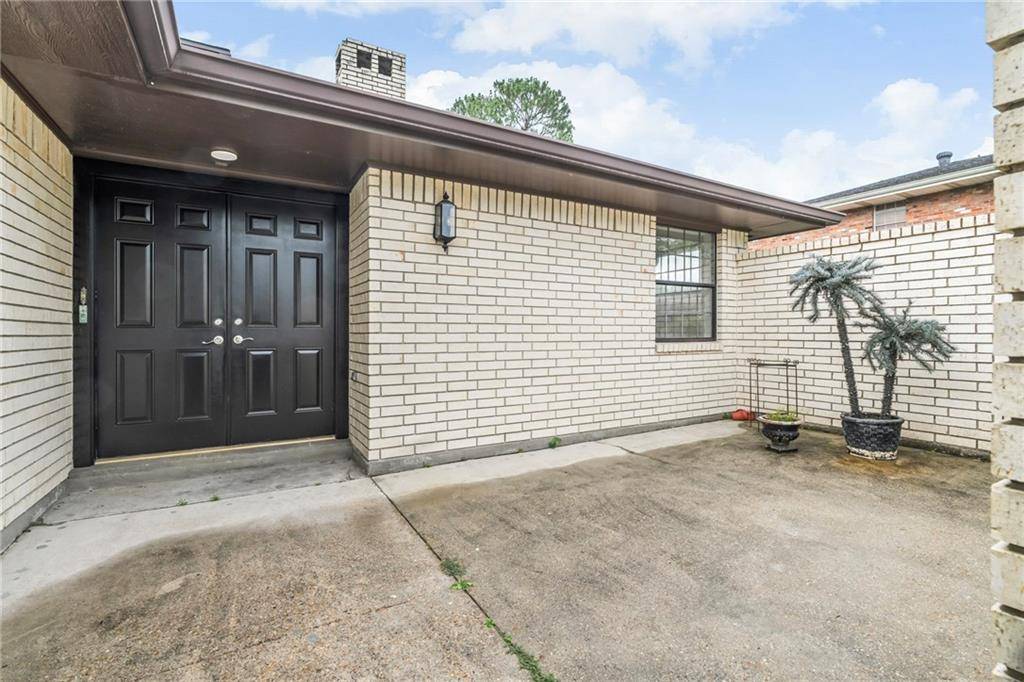 New Orleans, LA 70114,1534 HOLIDAY PL