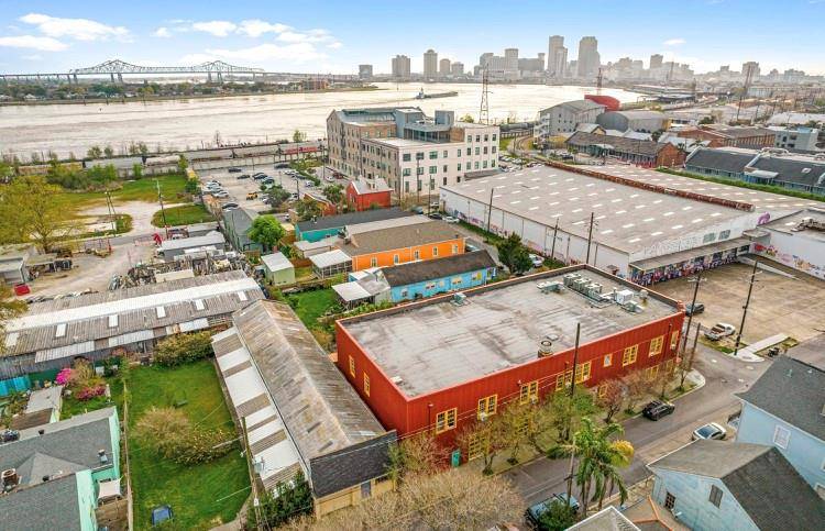 New Orleans, LA 70117,3000 ROYAL ST