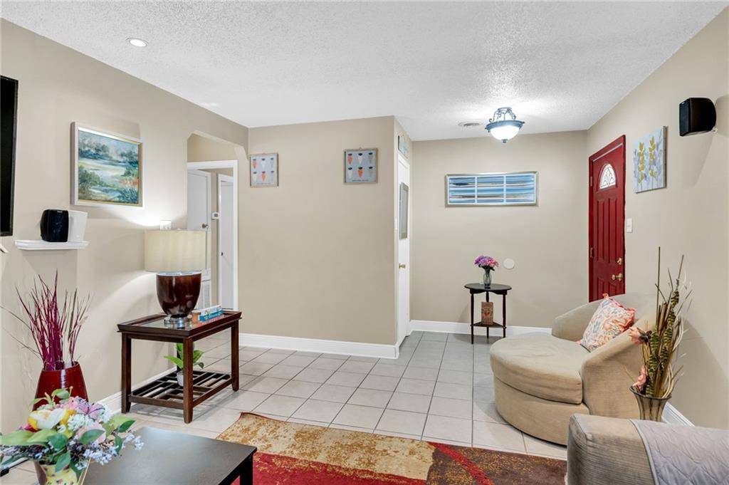 La Place, LA 70068,421 LACOUR DR