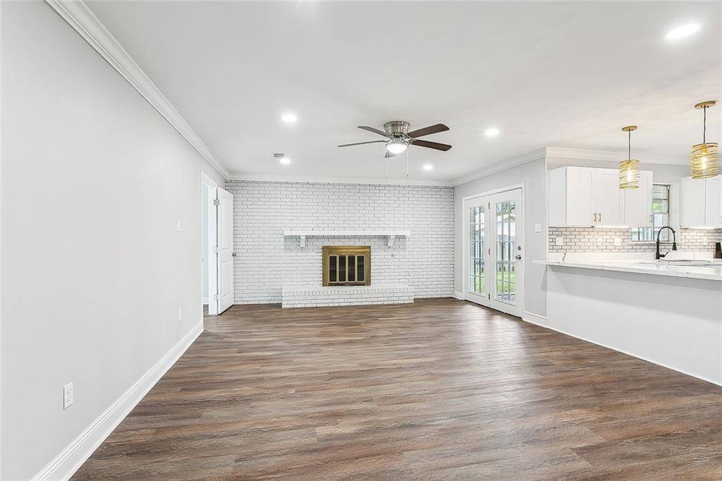 Luling, LA 70070,320 RIVER OAKS DR