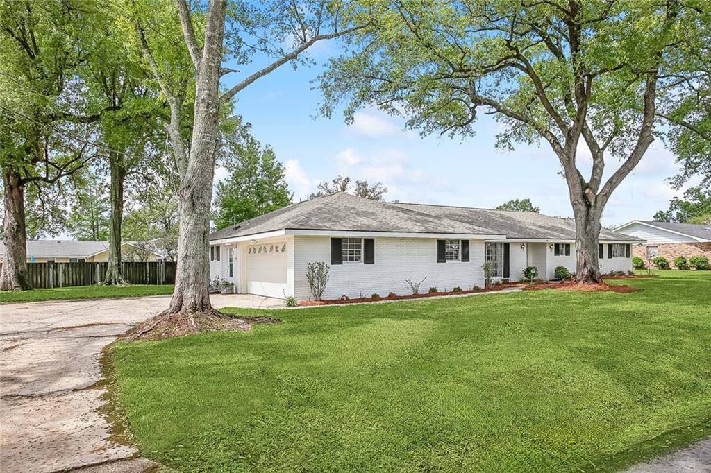 Luling, LA 70070,320 RIVER OAKS DR