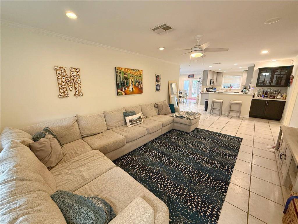 Metairie, LA 70001,1101 BELMONT PL