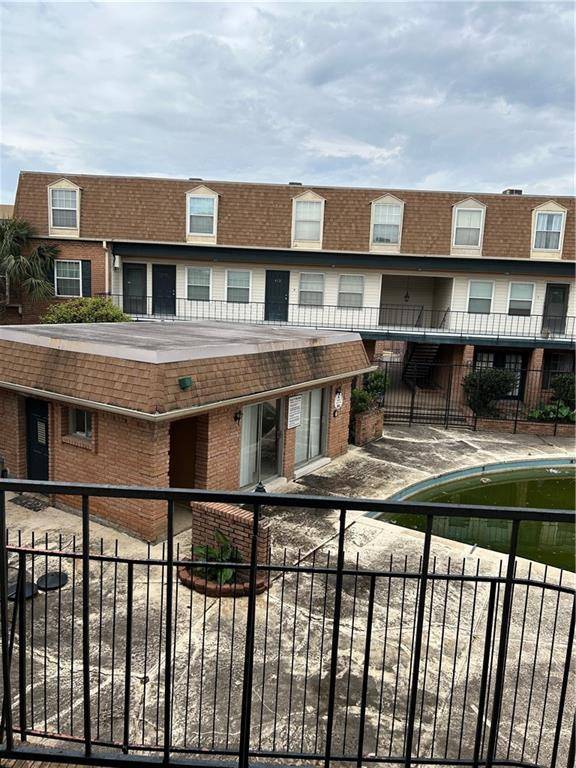 Metairie, LA 70002,3110 EDENBORN AVE #401