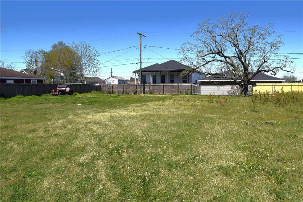 Chalmette, LA 70043,70 PACKENHAM AVE