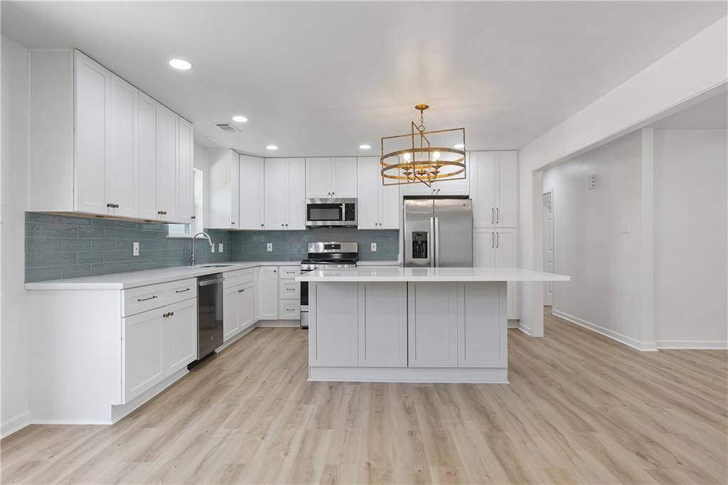 Metairie, LA 70005,1101 PHOSPHOR AVE