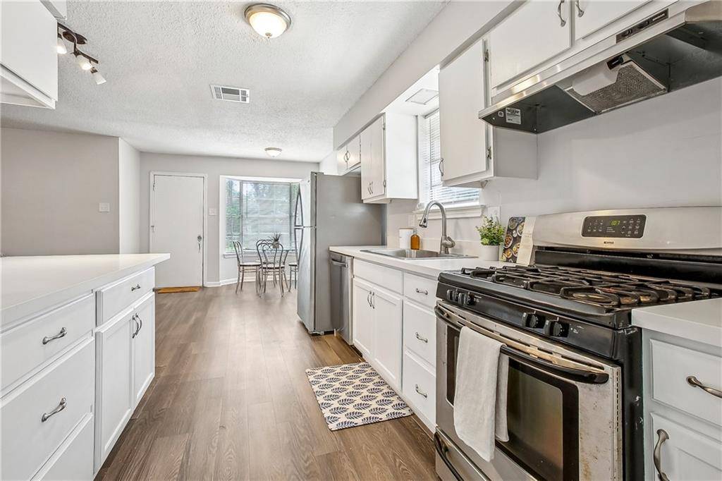 Metairie, LA 70001,1908 PERSIMMON AVE