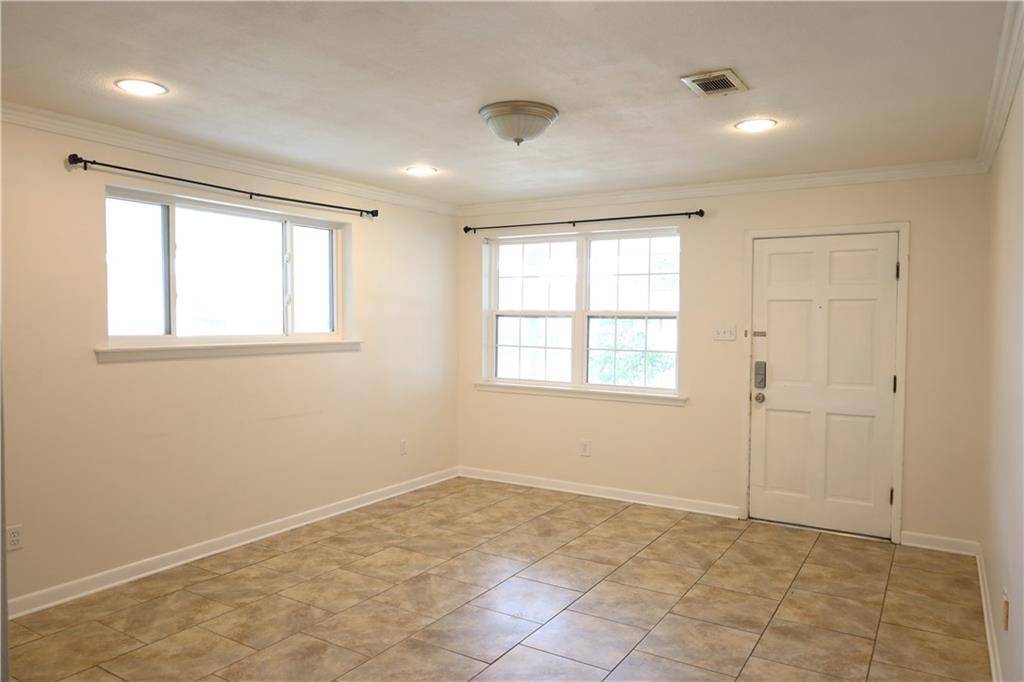 Metairie, LA 70003,4728 WADE DR