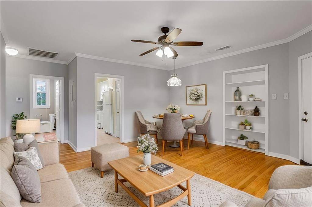 New Orleans, LA 70118,7444 ST CHARLES AVE #303