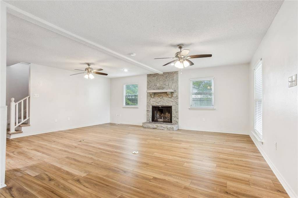 Mandeville, LA 70471,160 DEVAL ST