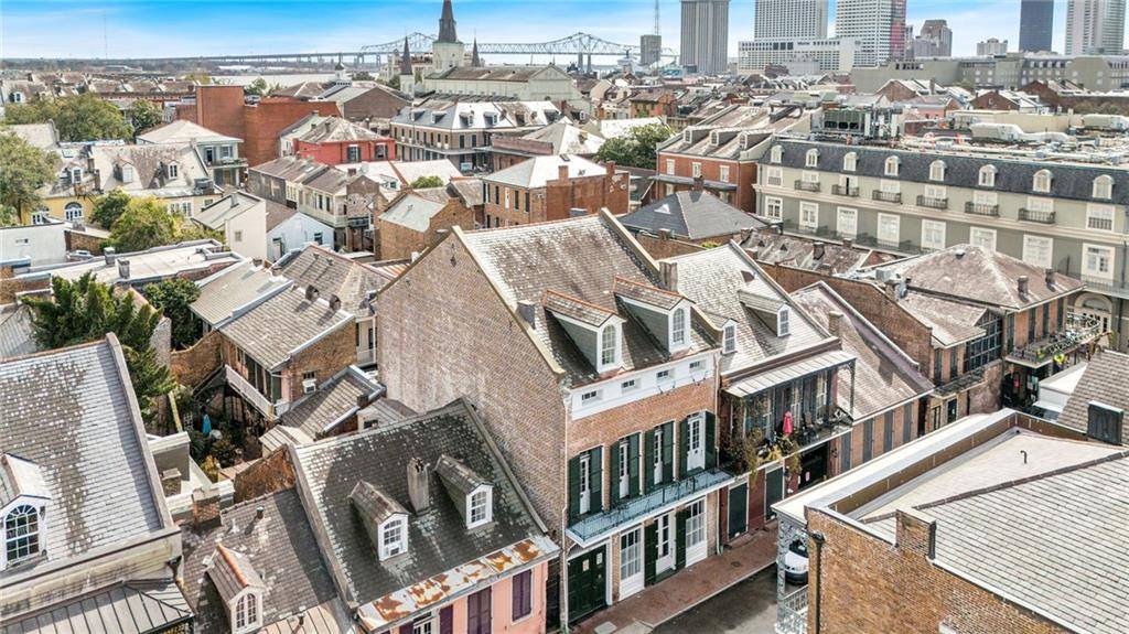New Orleans, LA 70116,818 BOURBON ST #2D