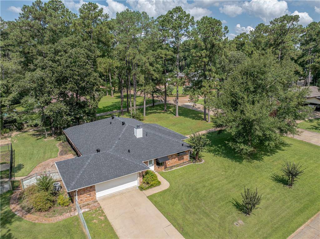 Pineville, LA 71360,228 WHITE OAK DR