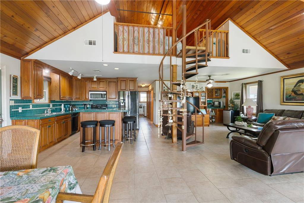 Slidell, LA 70458,275 CARR DR