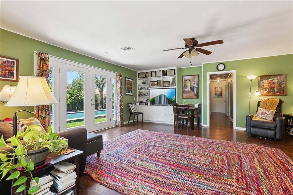 Metairie, LA 70002,3000 CLIFFORD DR