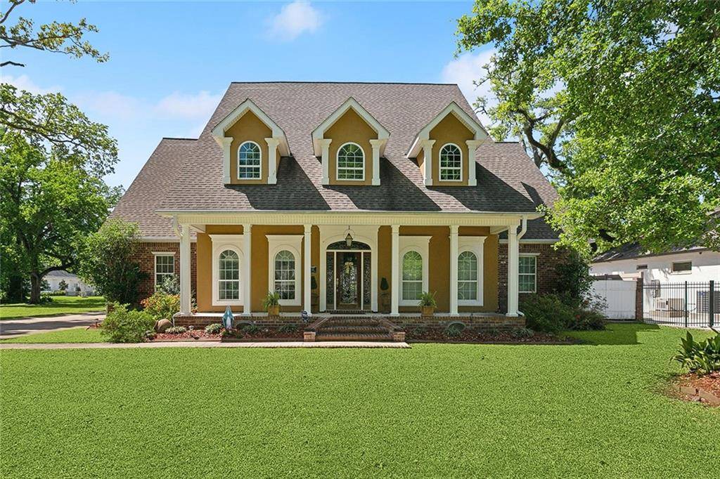 Destrehan, LA 70047,161 AVENUE OF OAKS