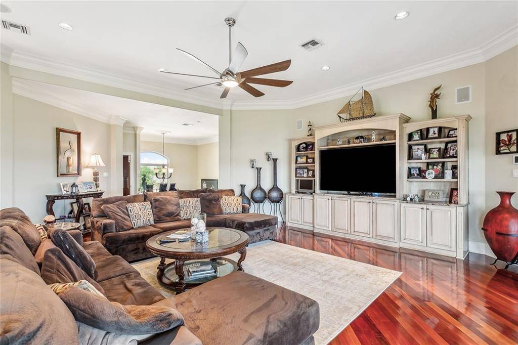 Slidell, LA 70461,121 MARLIN DR