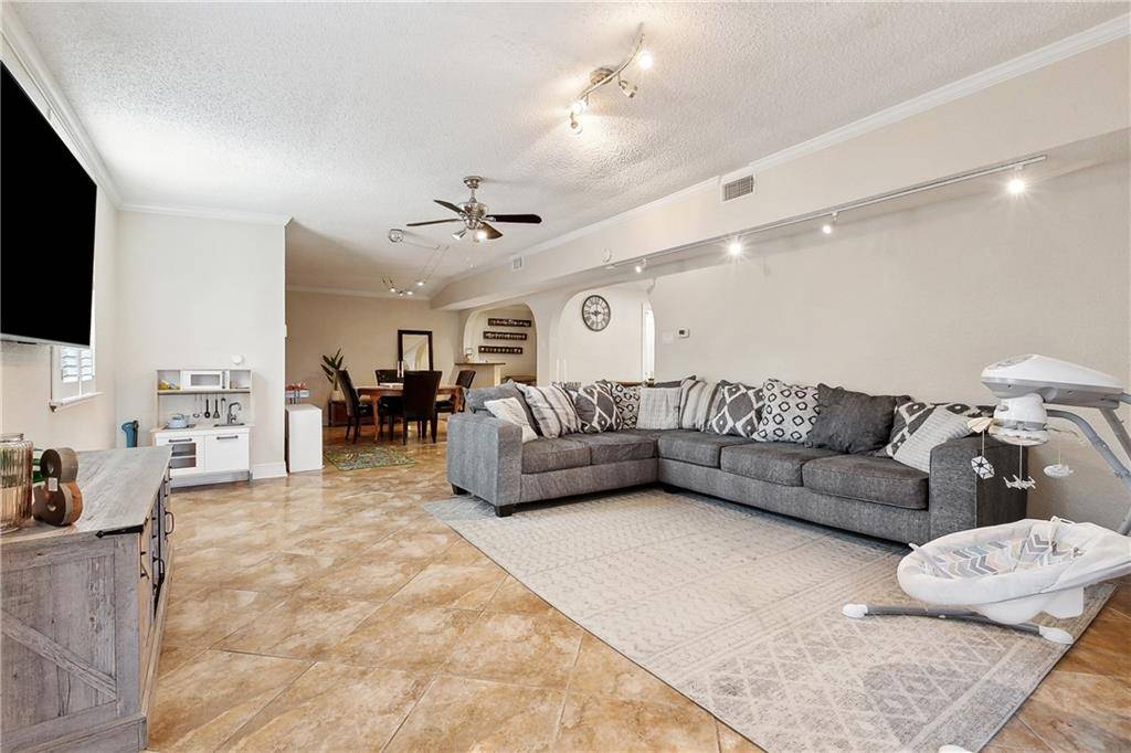 New Orleans, LA 70114,1439 LAURADALE DR