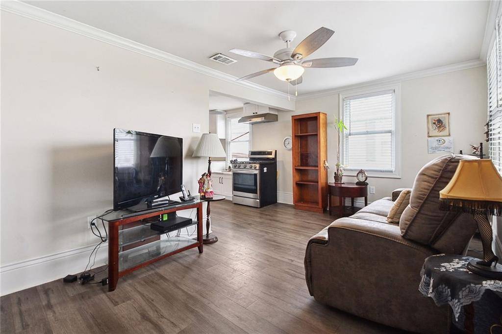 Kenner, LA 70062,186 OAKLAND ST