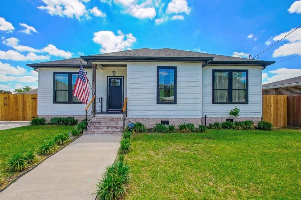 Meraux, LA 70075,3305 NANCY ST