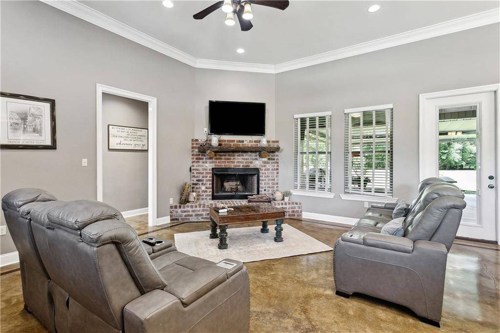 Albany, LA 70711,30274 JERICHO DR
