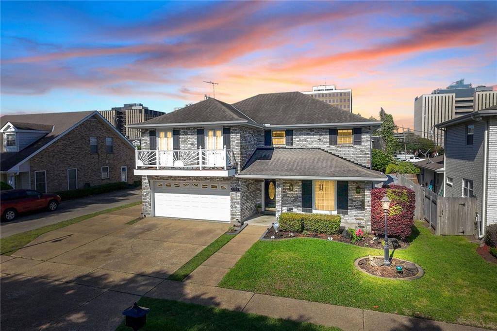 Metairie, LA 70002,3528 TOLMAS DR
