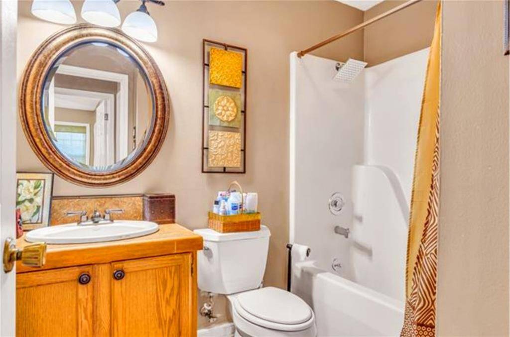 Alexandria, LA 71303,5238 FIELDCREST AVE