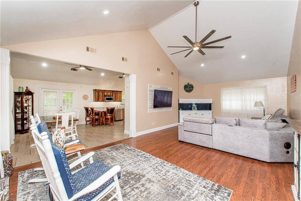 Ponchatoula, LA 70454,20284 HOLLIE LN