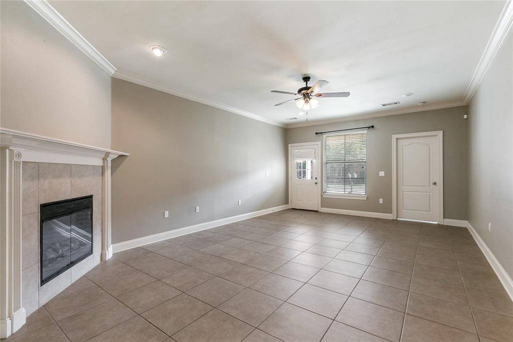 Slidell, LA 70461,40145 TAYLORS TRL #302