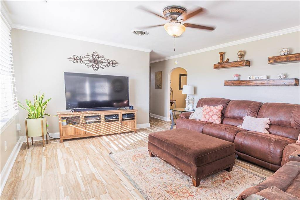 Luling, LA 70070,416 MILLING AVE