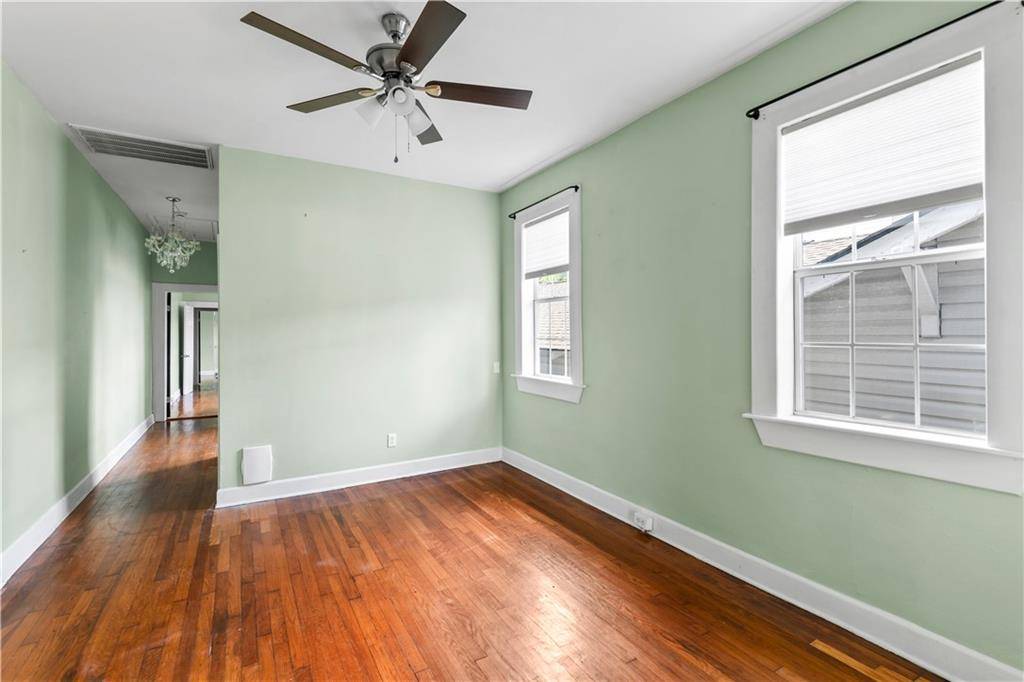 New Orleans, LA 70115,2621 23 ROBERT ST