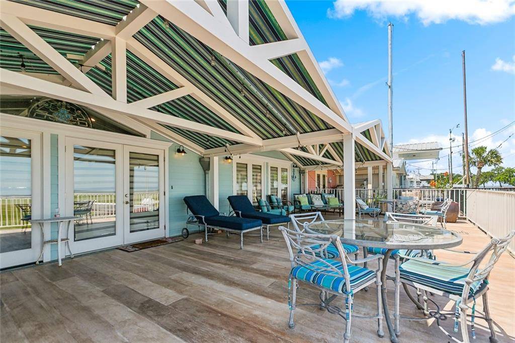 New Orleans, LA 70124,7930 BREAKWATER DR #52&53
