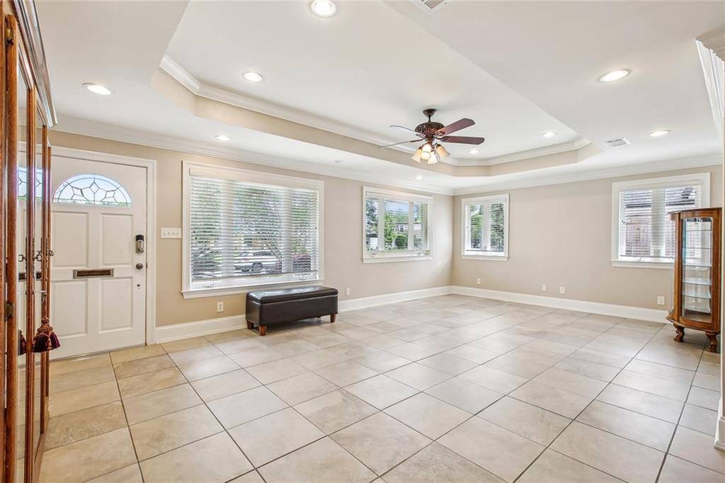New Orleans, LA 70124,522 EMERALD ST