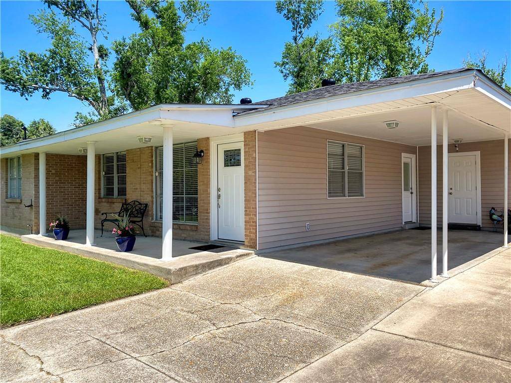 Slidell, LA 70458,424 HICKORY DR