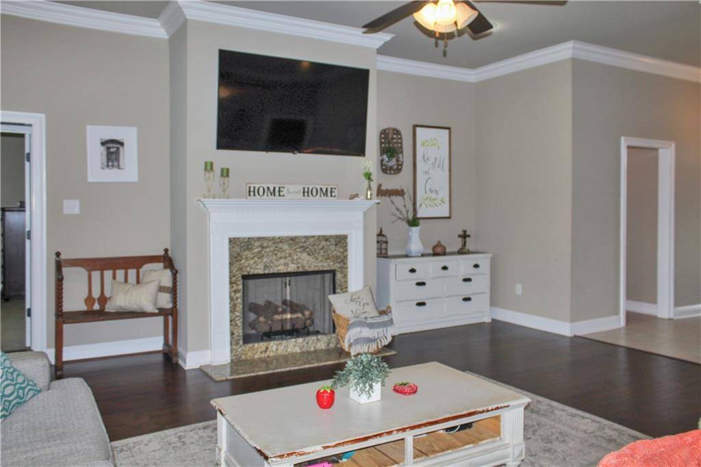 Ponchatoula, LA 70454,20203 CLEMSON WAY