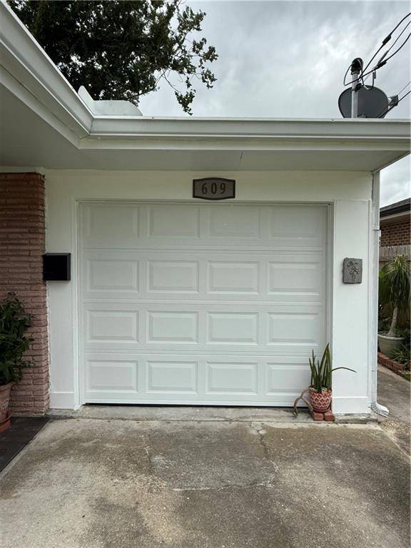 Metairie, LA 70003,609 N STARRETT RD