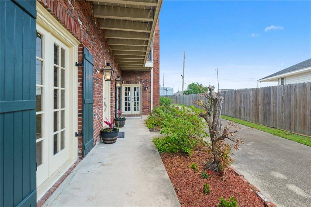 Destrehan, LA 70047,104 DUCAYET DR