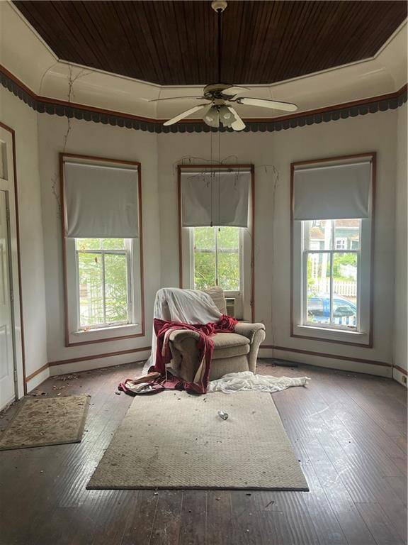 Winnfield, LA 71483,208 EAST MAIN ST