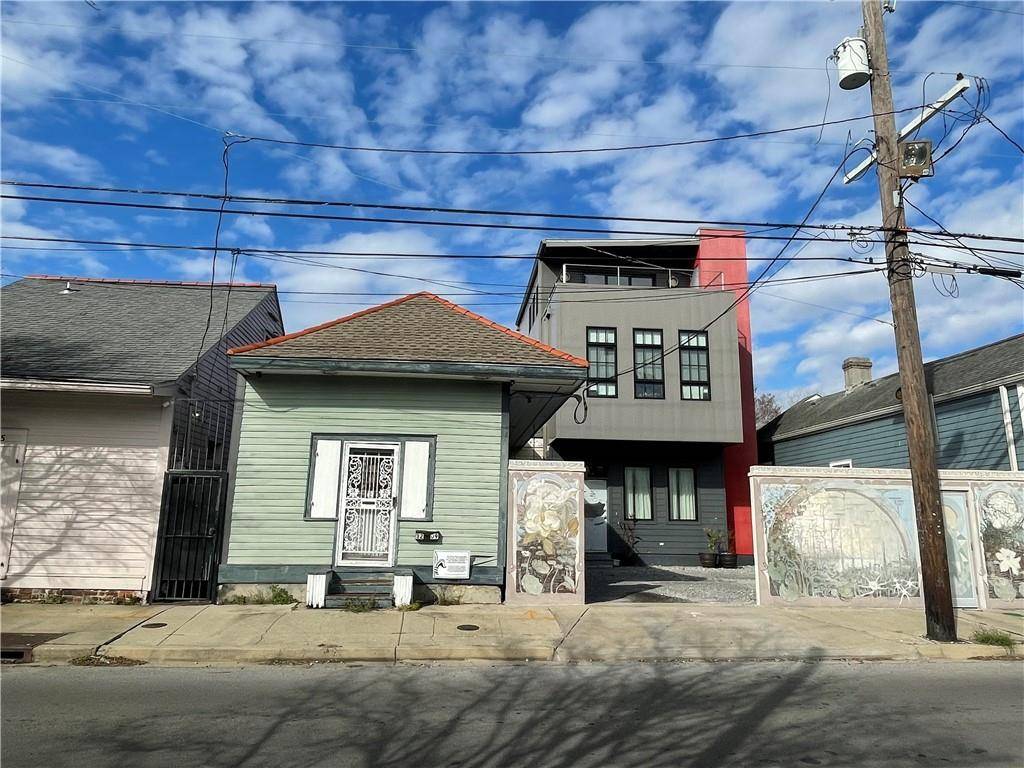 New Orleans, LA 70117,3209 CHARTRES ST