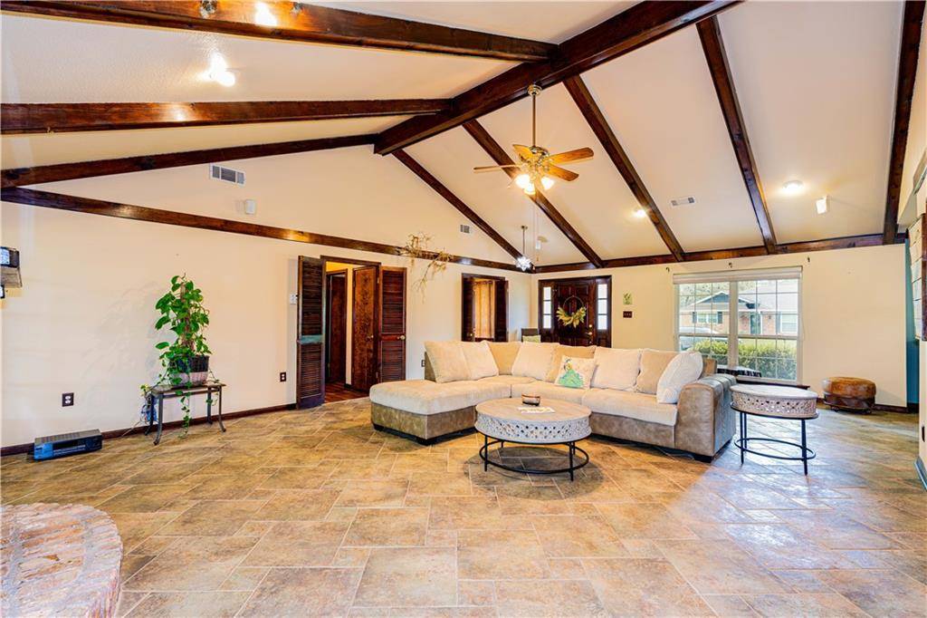 Slidell, LA 70458,131 KINGSTON DR